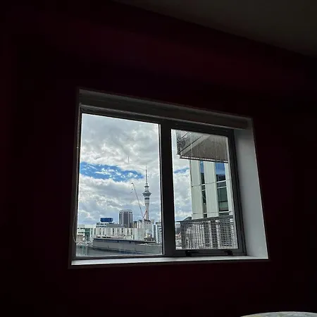 Cosy 1 Bed-Room Bnb With Skycity View